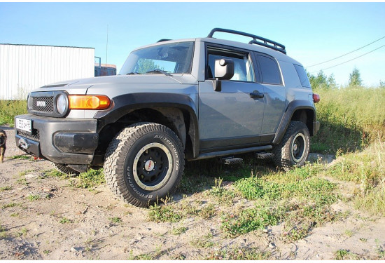 Силовые подножки АМЗ для Toyota FJ Cruiser