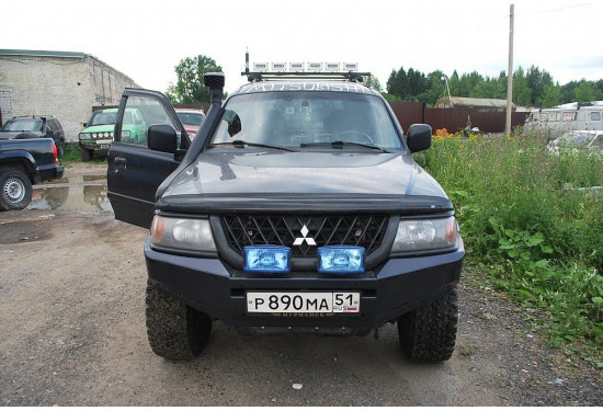 Бампер силовой передний АМЗ для Mitsubishi Montero Sport/Pajero Sport 1996-2009