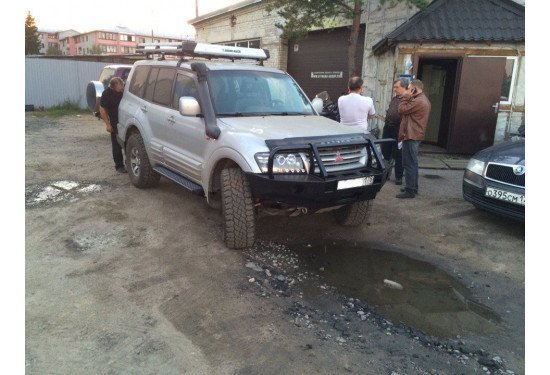 Бампер силовой передний АМЗ для Mitsubishi Pajero III