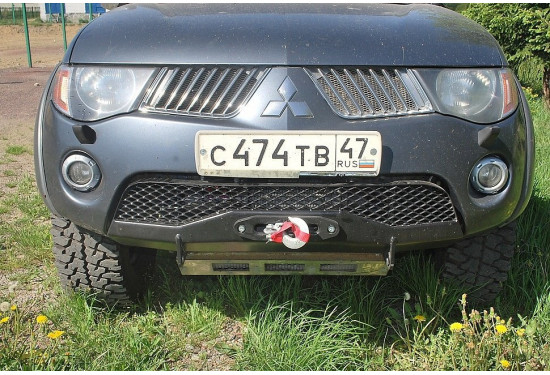 Площадка под лебёдку АМЗ в штатный бампер Mitsubishi L200 IV 2006-2014