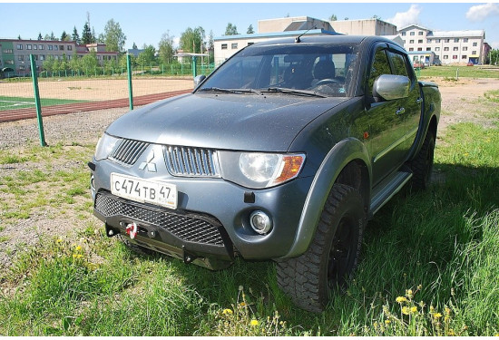 Площадка под лебёдку АМЗ в штатный бампер Mitsubishi L200 IV 2006-2014