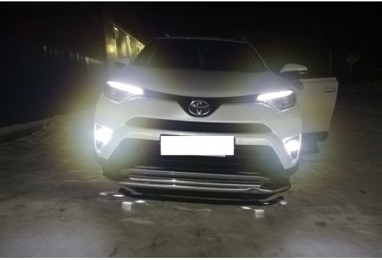 Светодиодные противотуманные LED фары для Toyota RAV4