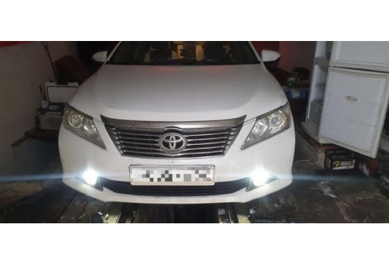 Светодиодные противотуманные LED фары для Toyota Camry