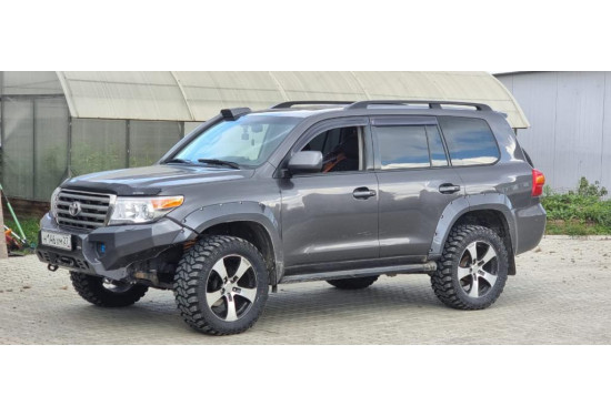 Расширители колесных арок для Toyota Land Cruiser 200 2008-2012