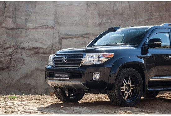 Расширители колесных арок для Toyota Land Cruiser 200 2013-2015